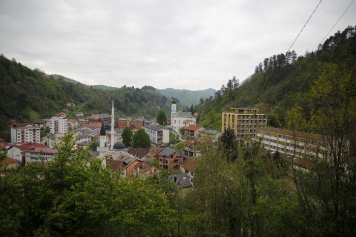 The voices of Srebrenica (2015)