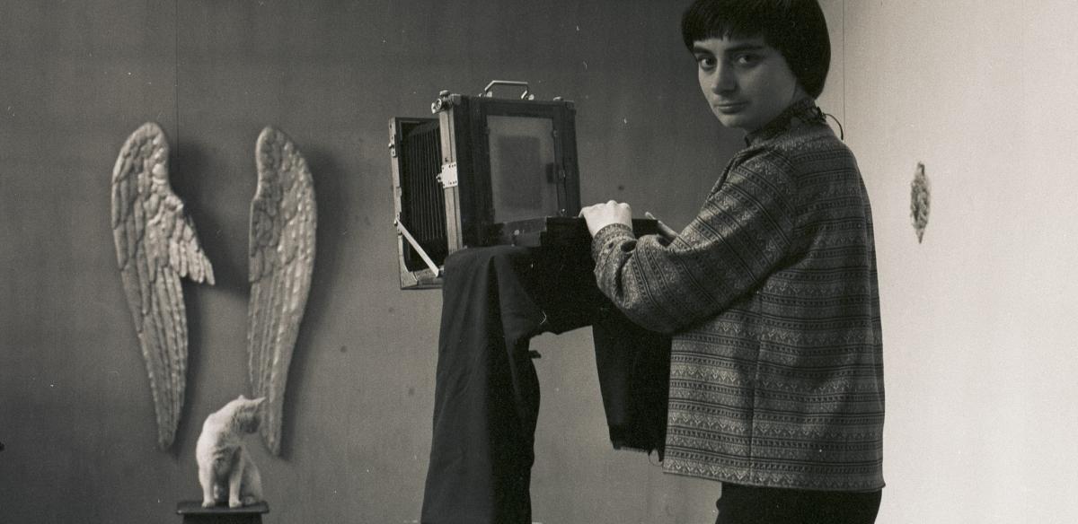 1._agnes_varda_autoportrait_dans_son_studio_rue_daguerre
